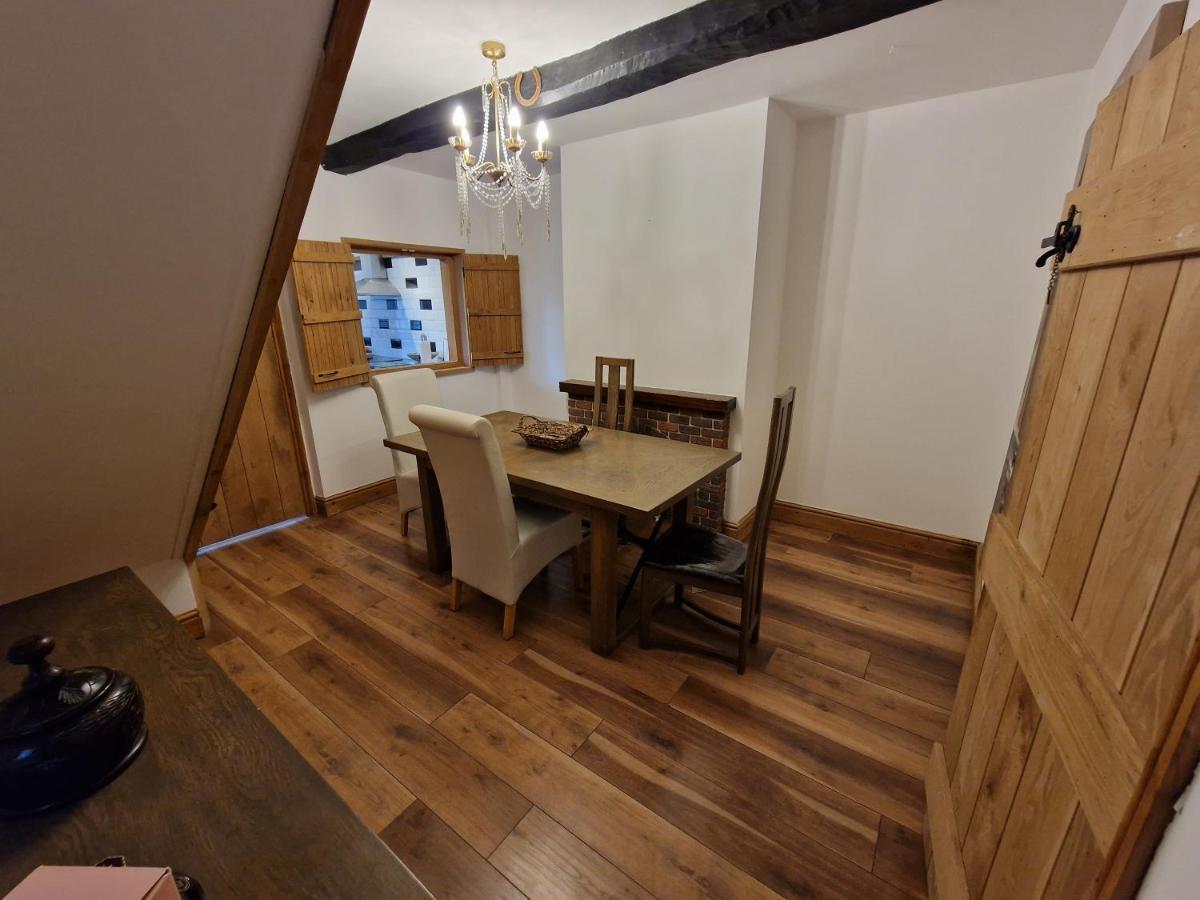 Lennon Cottage Хейл Екстериор снимка